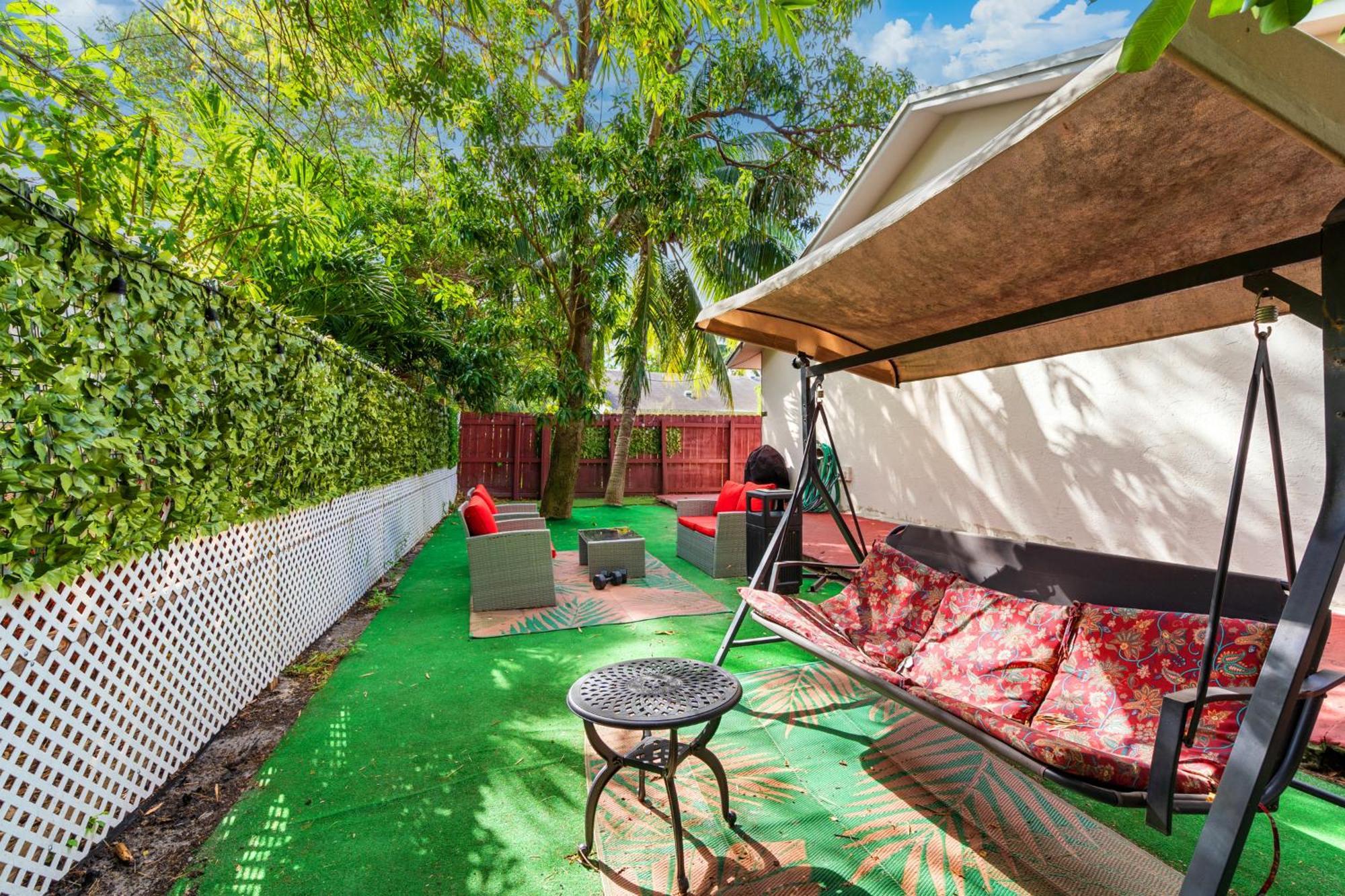 A Pousada Crocodhouse Early Check In Eight Years Hosting Fort Lauderdale Exterior foto